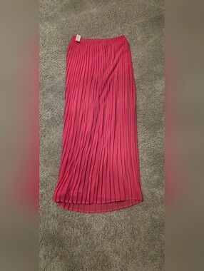 Sabine Pleated Maxi Skirt in Coral Pink